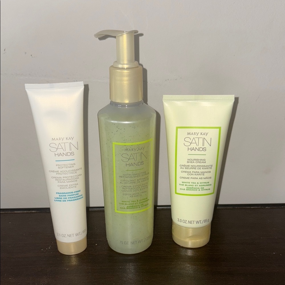 Mary‎ Kay Satin Hands Set💚💚